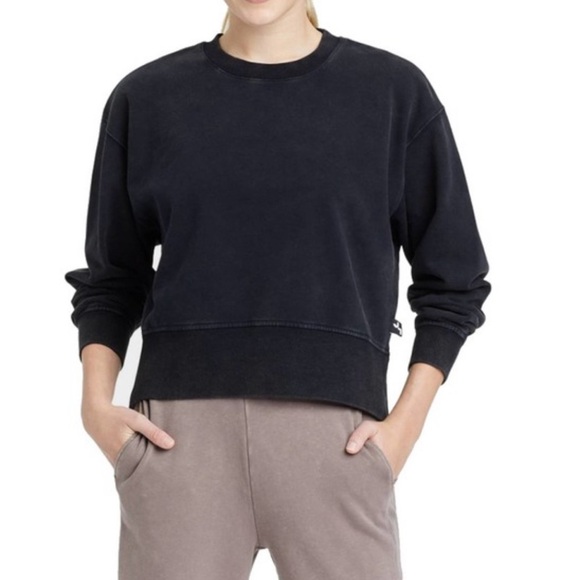 JoyLab Sweaters - JoyLab women’s distressed black pullover sweatshirt size medium